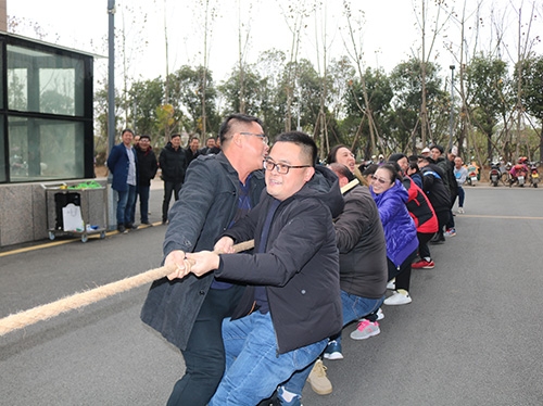 舉辦迎新年職工趣味運動會，共度歡樂時光